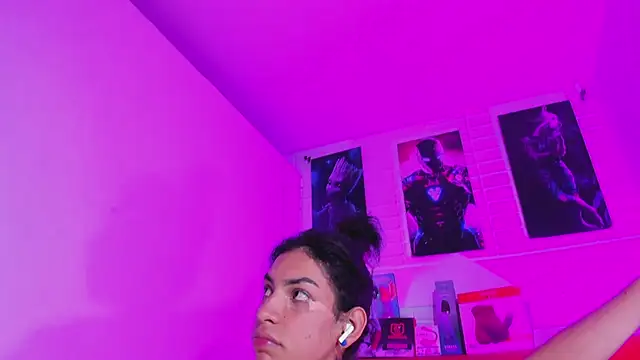 Alahia Rodriguez online show from 03/20/25, 12:43