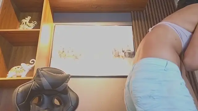 Alahia Rodriguez online show from 03/25/26, 01:10