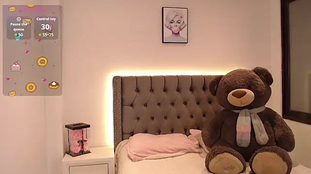 Nicols66 online show from 09/17/25, 09:39