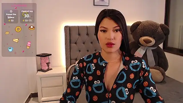 Nicols66 online show from 10/06/25, 09:15