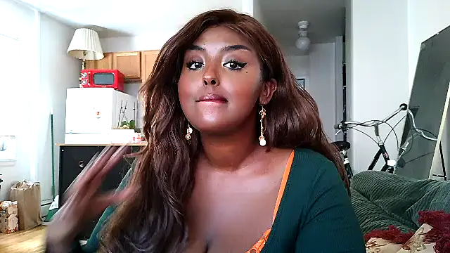 SiminFox online show from 10/27/25, 05:14