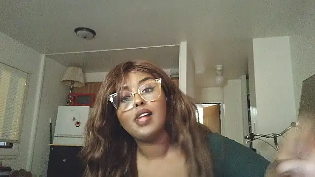 SiminFox online show from 10/24/25, 11:37