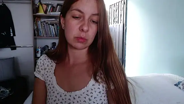 Snapshot of violetapeter_1 chatting on 07/17/26, 08:50 violetapeter 1 online show from 07/17/26, 08:50
