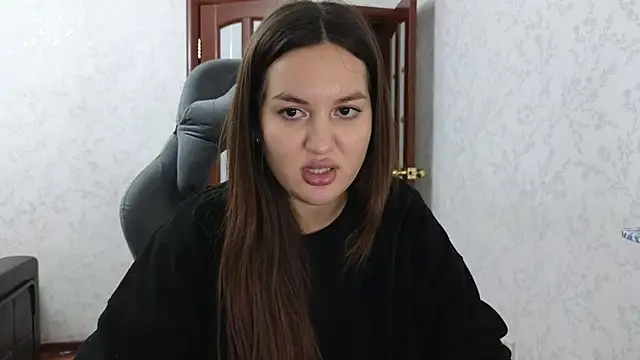 Nelly Fischer online show from 01/10/25, 06:17