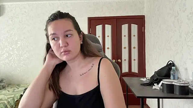 Nelly Fischer online show from 05/29/26, 09:37