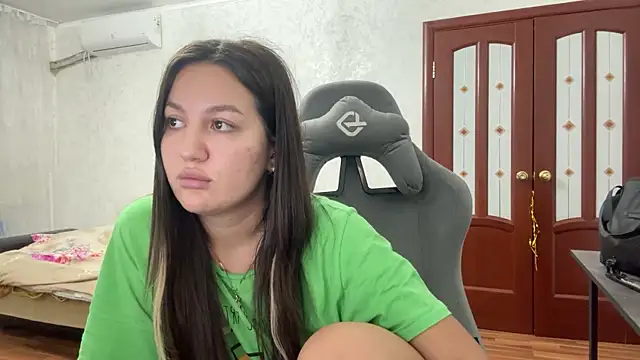 Nelly Fischer online show from 02/19/25, 07:37