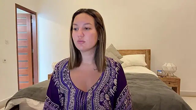 Nelly Fischer online show from 09/24/25, 01:13