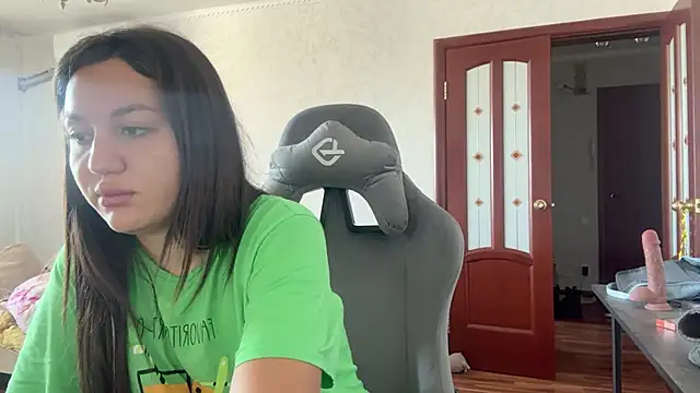 Nelly Fischer online show from 02/18/25, 07:21