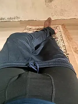 samlord261 online show from 10/22/25, 07:52