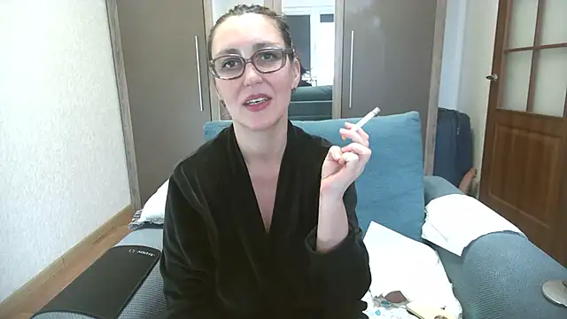 Ulyana72882 online show from 02/08/25, 12:39