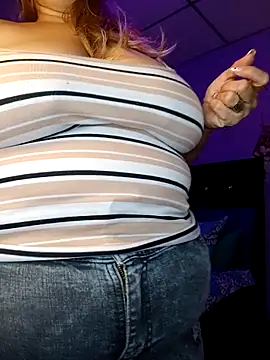 EllisW8 online show from 11/11/25, 11:49