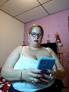 EllisW8 online show from 12/17/25, 10:26