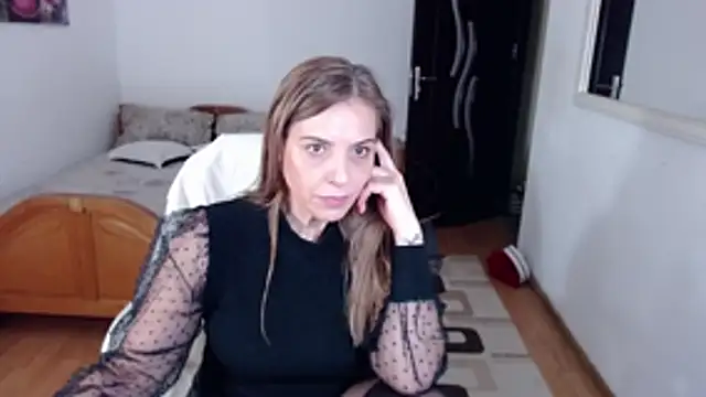 evamaria2024 online show from 11/28/25, 10:15