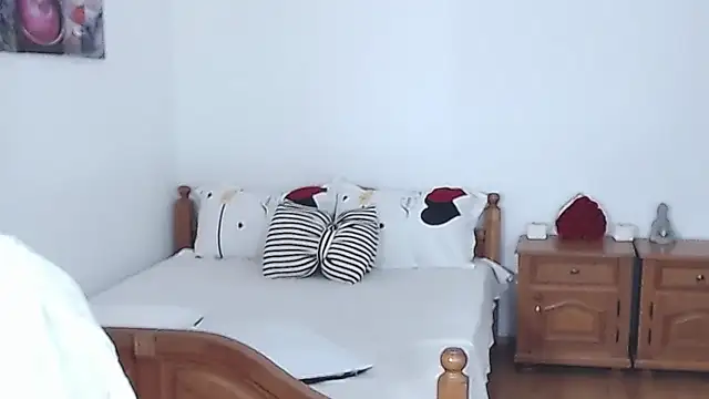 evamaria2024 online show from 01/16/25, 11:37