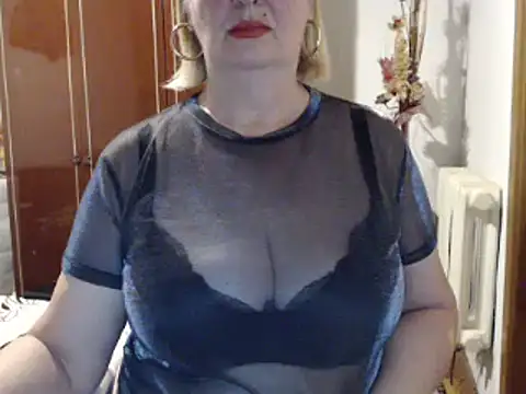 Secretfox online show from 10/11/25, 03:07