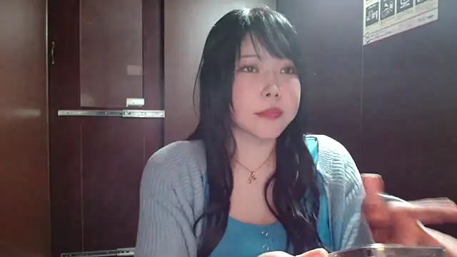 NATINATU252525 online show from 04/12/26, 12:52