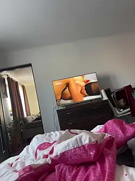 Aronn4 online show from 11/06/25, 07:45