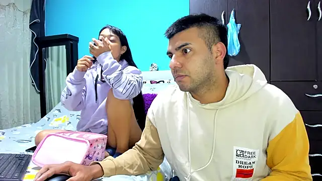 2ScarletandRyan8 online show from 11/03/25, 09:57