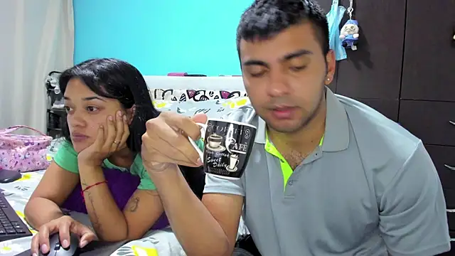 2ScarletandRyan8 online show from 04/04/26, 10:00