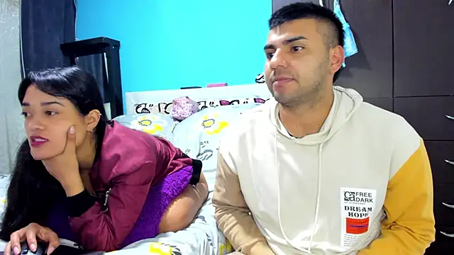 2ScarletandRyan8 online show from 11/18/25, 10:07