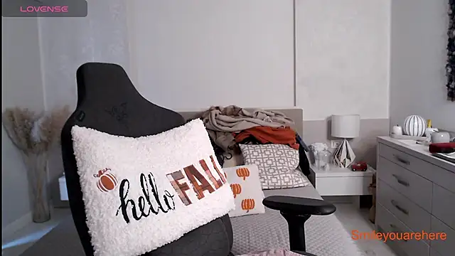 Smileyouarehere online show from 11/16/25, 06:18