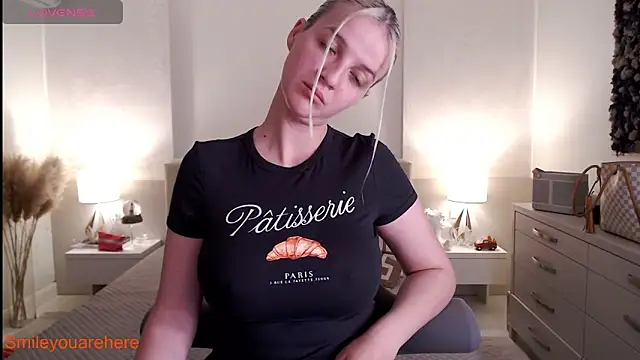 Smileyouarehere online show from 04/07/26, 07:26