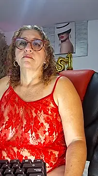 Snapshot of evelin_hott chatting on 10/04/25, 02:46 evelin hott online show from 10/04/25, 02:46