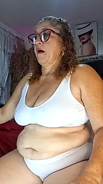 Snapshot of evelin_hott chatting on 09/30/25, 12:49 evelin hott online show from 09/30/25, 12:49