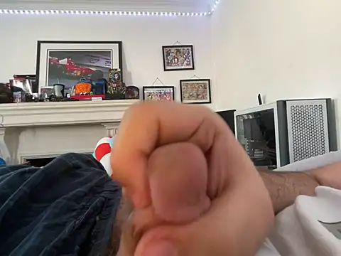 HardlyaBrigade online show from 02/08/26, 02:48