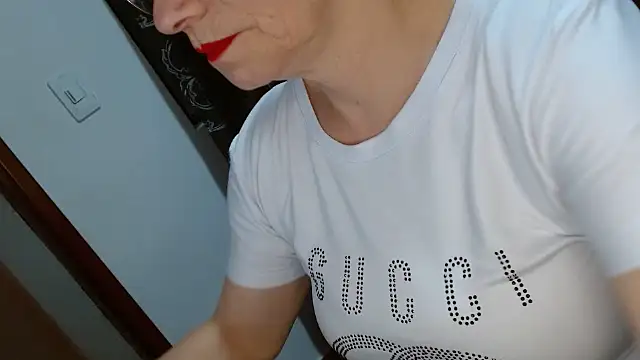 asleycavta online show from 11/13/25, 06:01