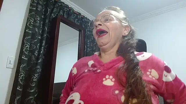 asleycavta online show from 10/15/25, 01:59