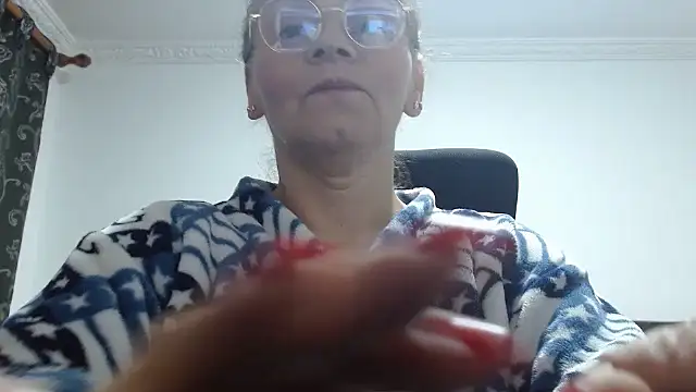 asleycavta online show from 10/05/25, 10:33