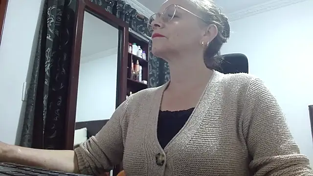 asleycavta online show from 11/25/25, 02:45