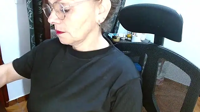 asleycavta online show from 11/18/25, 02:27