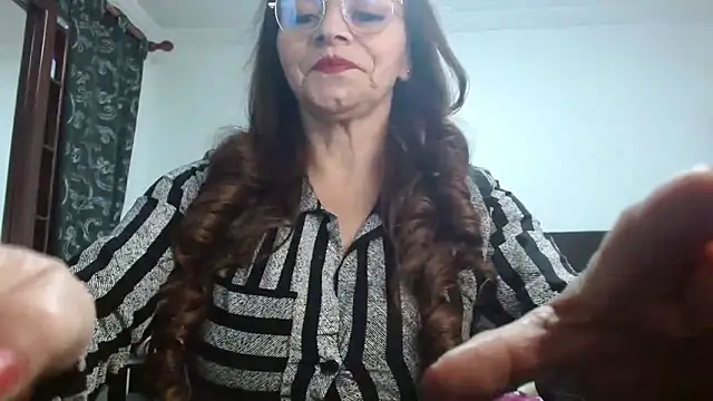 asleycavta online show from 10/25/25, 02:11