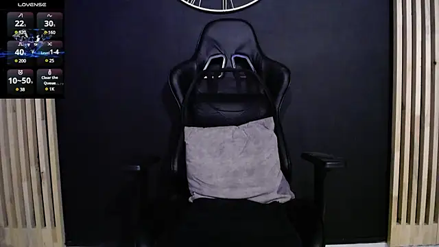 Snapshot of Maxxxpowerful chatting on 02/19/25, 02:23 Maxxxpowerful online show from 02/19/25, 02:23