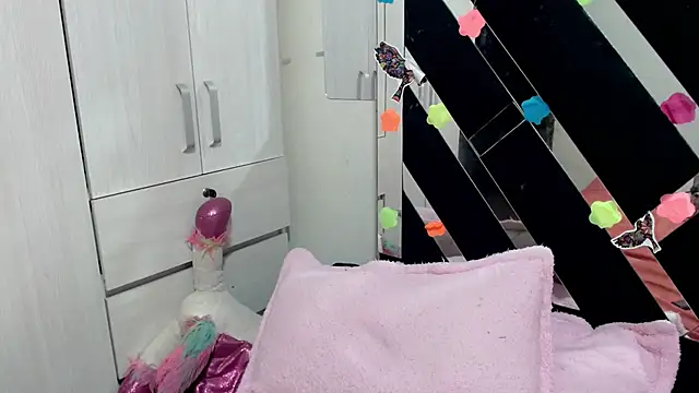 katery wok11 online show from 12/02/25, 07:04