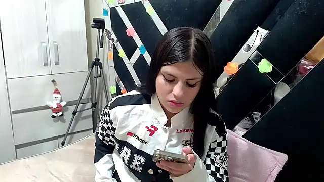 Snapshot of katery_wok11 chatting on 04/26/26, 03:48 katery wok11 online show from 04/26/26, 03:48