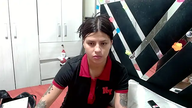 Snapshot of katery_wok11 chatting on 05/15/26, 01:47 katery wok11 online show from 05/15/26, 01:47