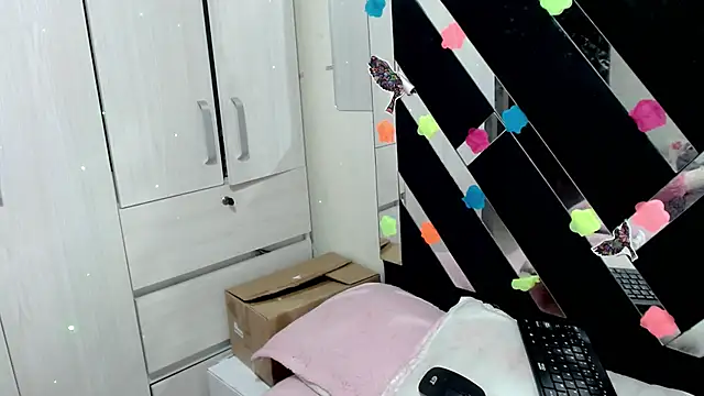 katery wok11 online show from 09/26/25, 03:24