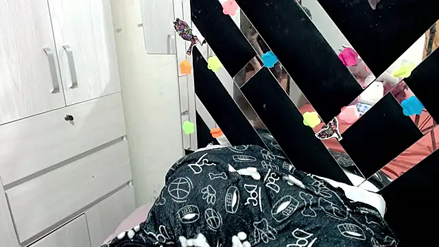 katery wok11 online show from 12/01/25, 07:26