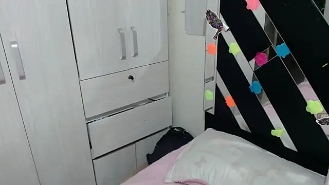 katery wok11 online show from 09/25/25, 03:18