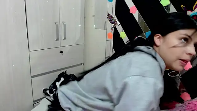 katery wok11 online show from 09/26/25, 05:42