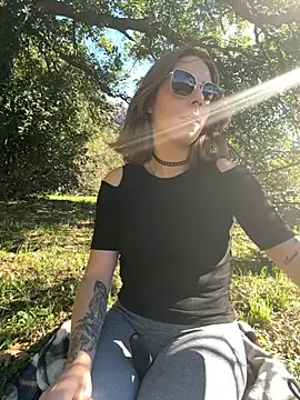 Mia Railey online show from 10/24/25, 01:10