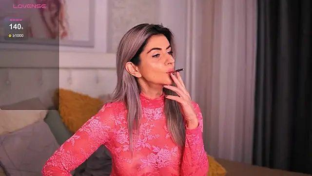 Snapshot of Adelyn_Chase chatting on 10/02/25, 09:12 Adelyn Chase online show from 10/02/25, 09:12