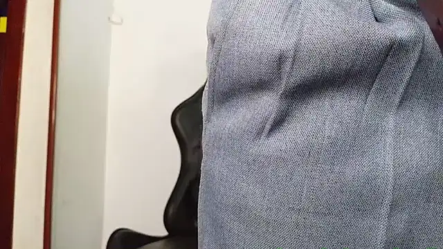 Snapshot of HomeAloneK chatting on 01/08/26, 07:53 HomeAloneK online show from 01/08/26, 07:53