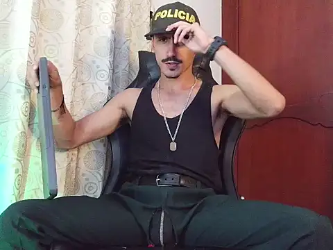 Snapshot of HomeAloneK chatting on 04/10/26, 07:32 HomeAloneK online show from 04/10/26, 07:32