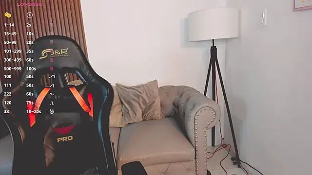 Snapshot of liam_collins21 chatting on 10/14/25, 11:44 liam collins21 online show from 10/14/25, 11:44