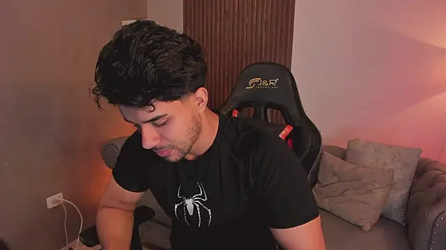 Snapshot of liam_collins21 chatting on 02/15/26, 11:42 liam collins21 online show from 02/15/26, 11:42