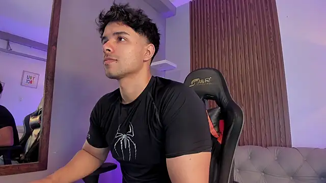 Snapshot of liam_collins21 chatting on 01/08/26, 11:49 liam collins21 online show from 01/08/26, 11:49